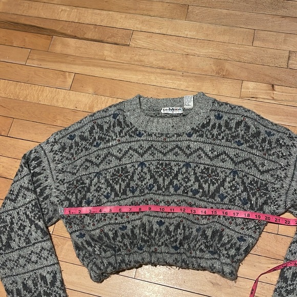 Vintage Crop Sweater Size L - Picture 6 of 6